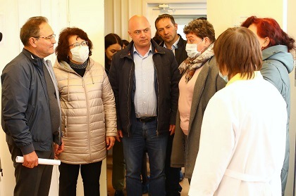 Вопросы развития сети ФАПов и сферы здравоохранения в целом обсудят депутаты Заксобрания в рамках рабочей поездки в Тулунский район